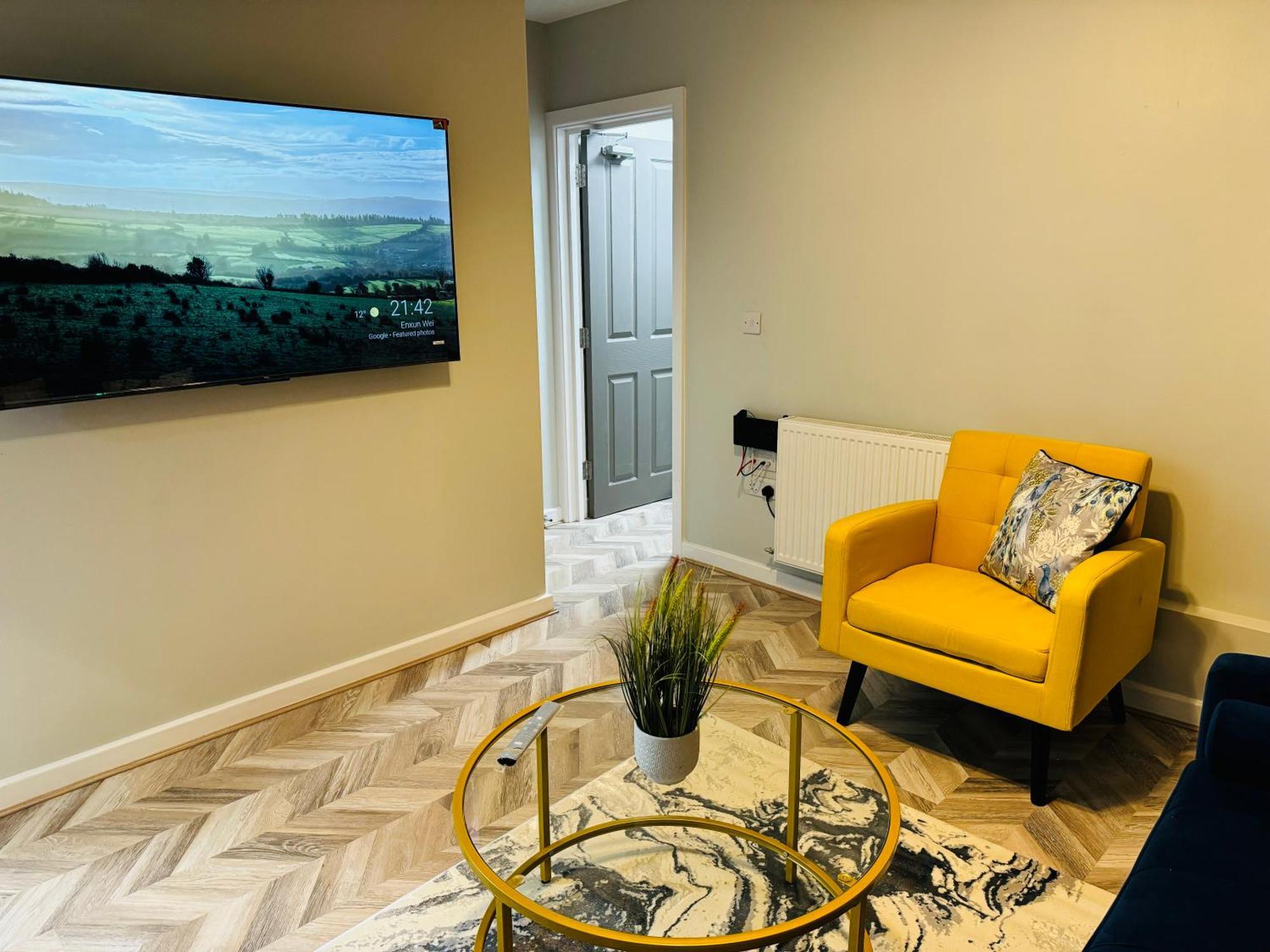 Comfy Studio Flat And Workspace Near Ashton-U-Lyne Station Stalybridge Ngoại thất bức ảnh